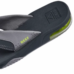 REEF Fanning Flip Flop - Youth -Reef 1278058 800 auto