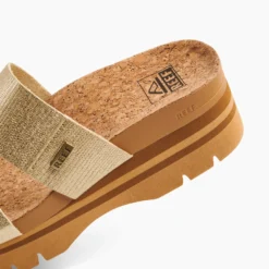 Reef Cushion Vista Higher -Reef CJ2309 DTL2 scaled