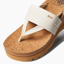 Reef Cushion Lennox Higher -Reef CJ5824 DTL1