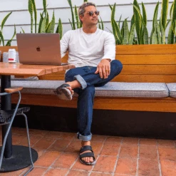 Reef Oasis Double Up -Reef PDP Oasis ALT BlackTaupeMarble2 1883d214 6aef 432c abff ea3e7d1bddf4